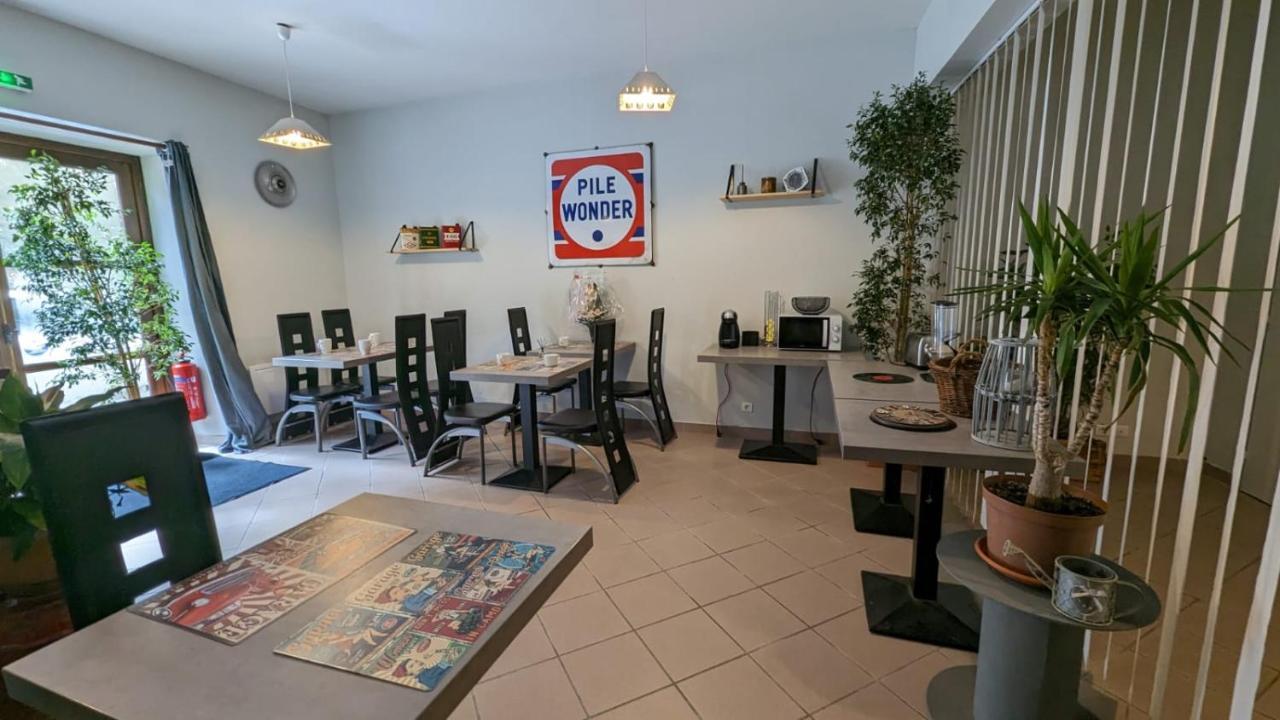 Chambres D'Hotes Les Lits Des Fees Saint-Floret Exterior foto
