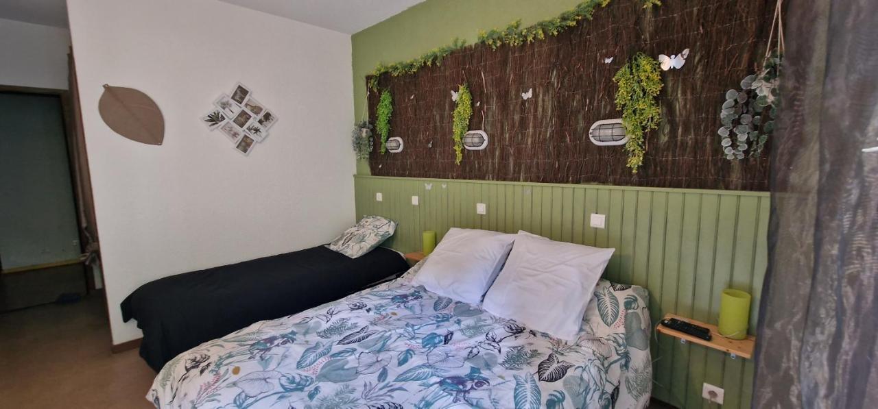 Chambres D'Hotes Les Lits Des Fees Saint-Floret Exterior foto